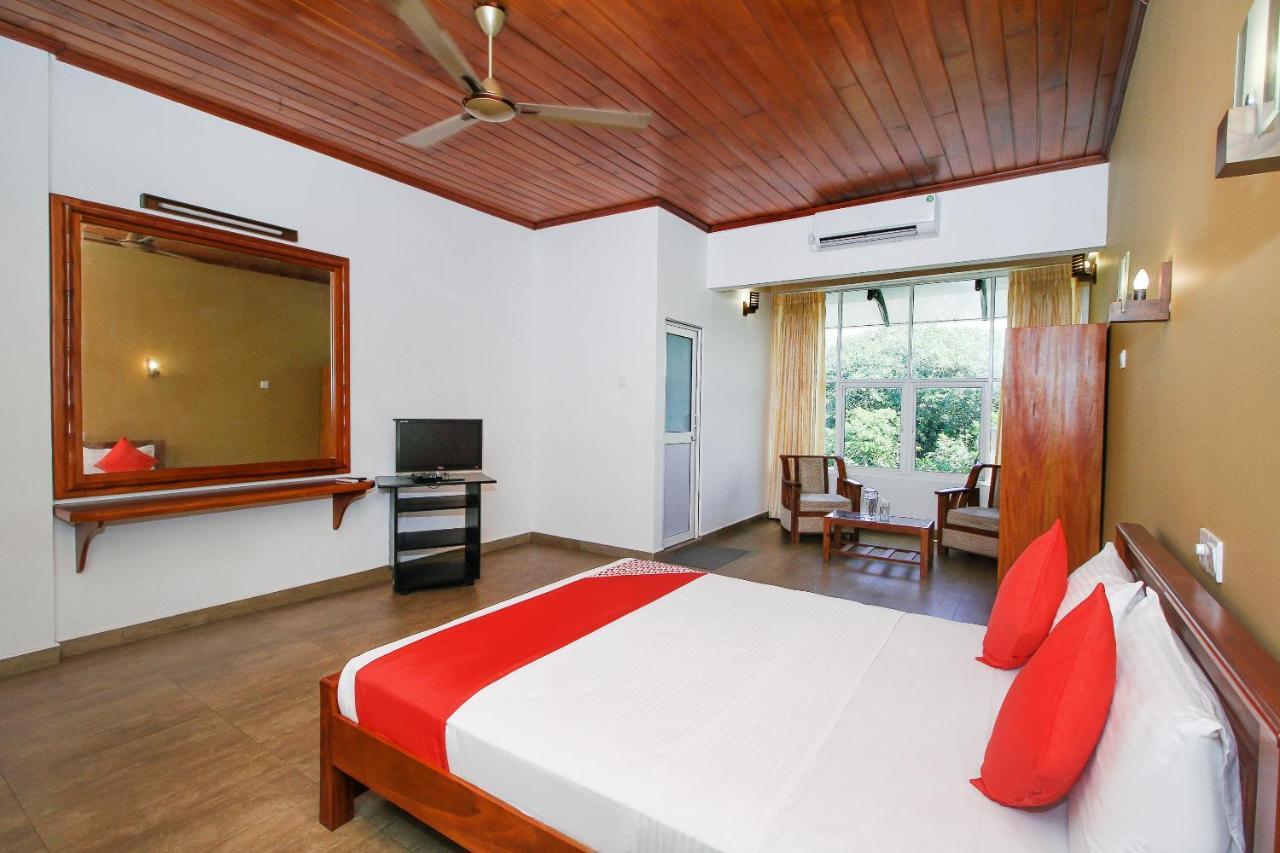 Oyo 471 Randiya Hotel Moratuwa Εξωτερικό φωτογραφία